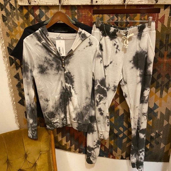 T2Love clothing -Tye Die black and white sweats.